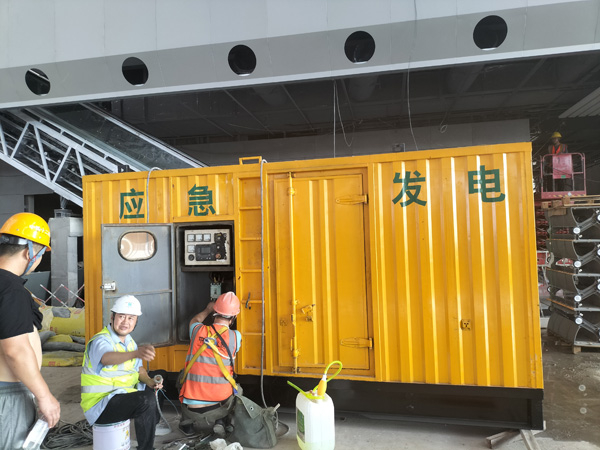 鹿邑怎样判断空气滤清器是否需要更换？