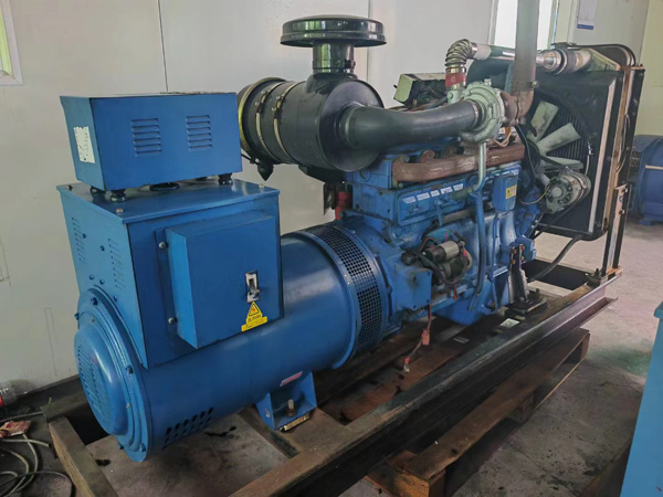 鹿邑100kW柴油发电机组使用多级机油有哪些优缺点？